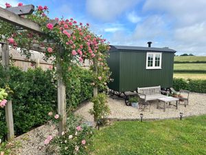 Shephers Hut- click for photo gallery